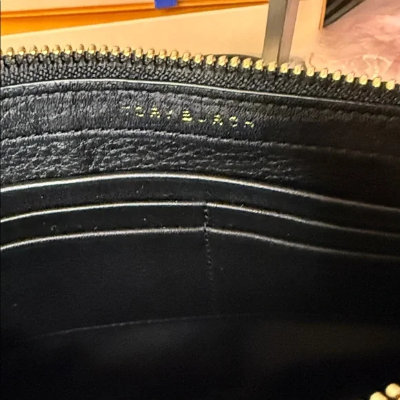 Tory Burch Black Crossbody Bag with Gold Logo - Picture 15 of 16